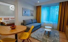 Arbans Elegant Apartment In The City Center